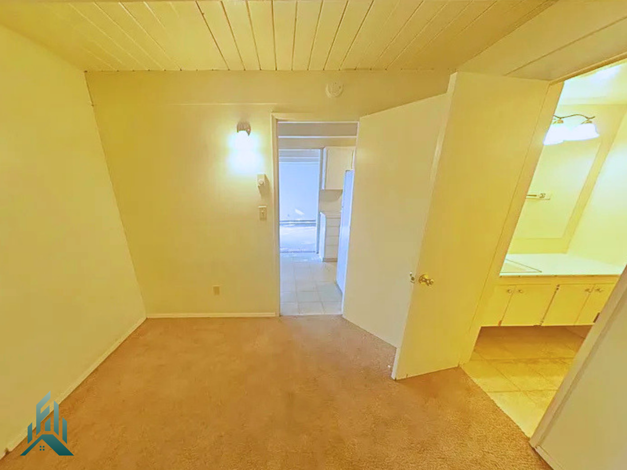 1805 Nw Harrison Blvd - Photo 4 of 6