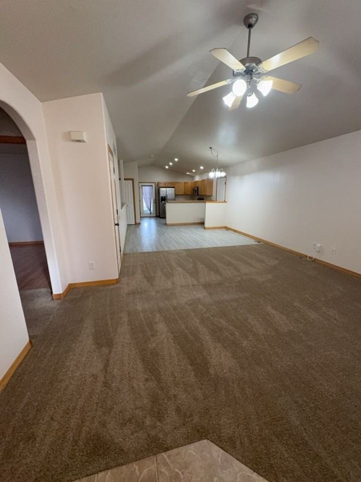 8796 Crossfire Dr - Photo 2 of 31