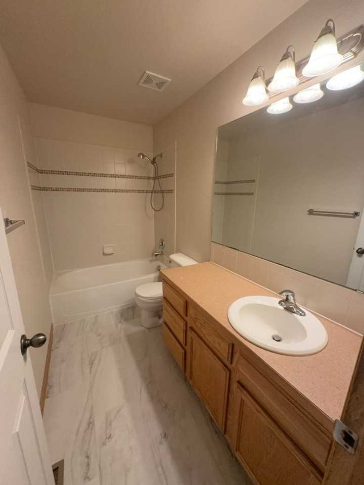 8796 Crossfire Dr - Photo 5 of 31