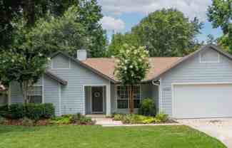 4022 Nw 34th Ter - Photo 1 of 1