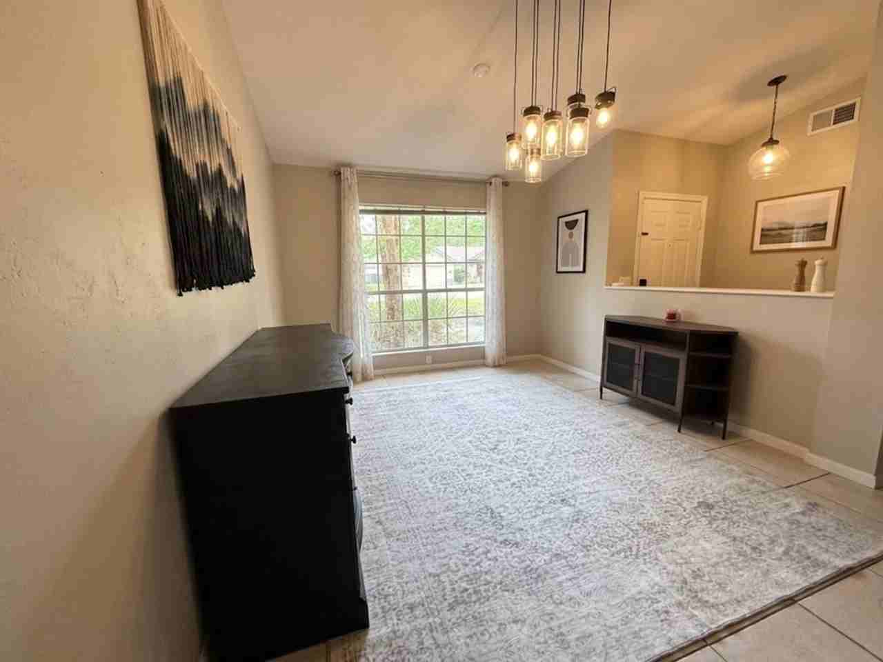 4022 Nw 34th Ter - Photo 3 of 17