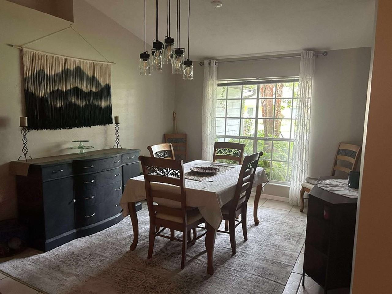 4022 Nw 34th Ter - Photo 4 of 17