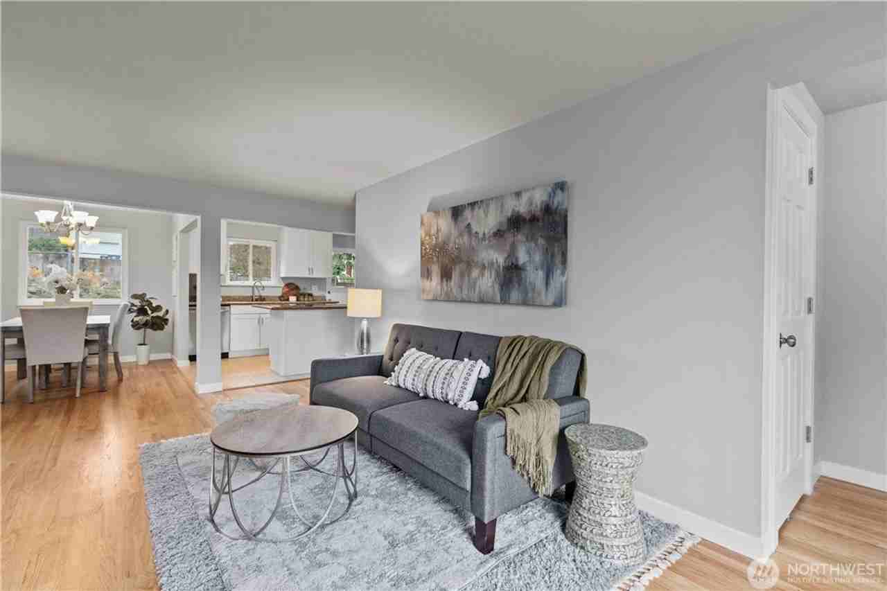 10526 Alton Ave Ne - Photo 2 of 31