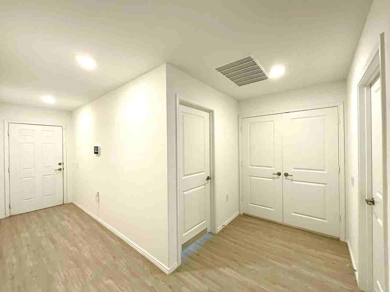 615 Bean Bnd - Photo 5 of 40