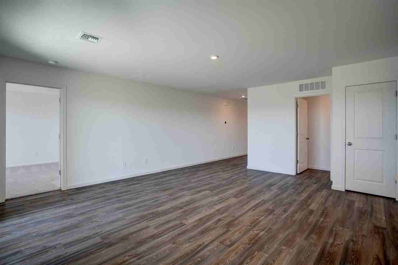 7267 E Ryder Rd - Photo 5 of 34