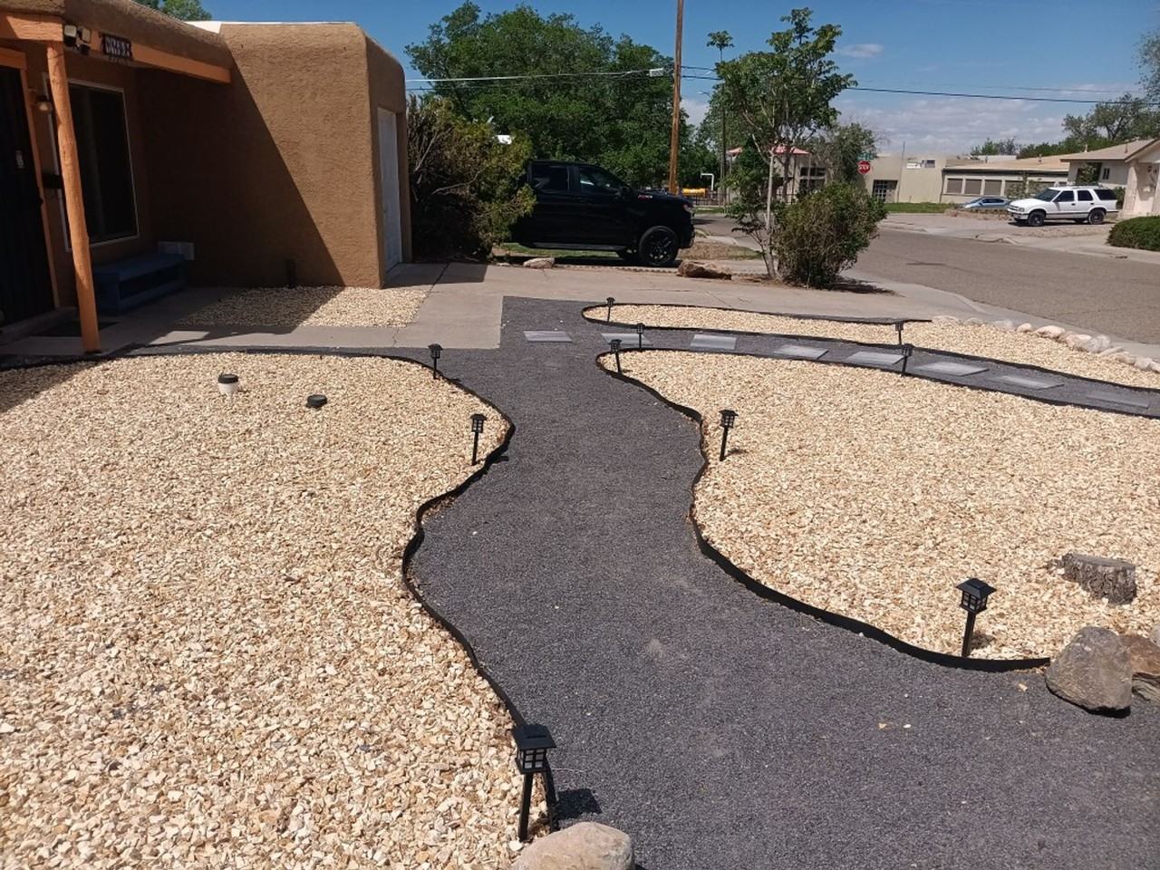 11608 Clifford Ave Ne - Photo 2 of 15