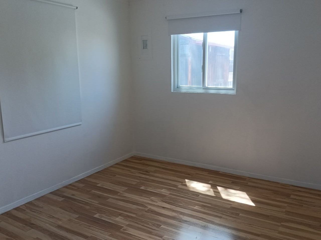 11608 Clifford Ave Ne - Photo 7 of 15