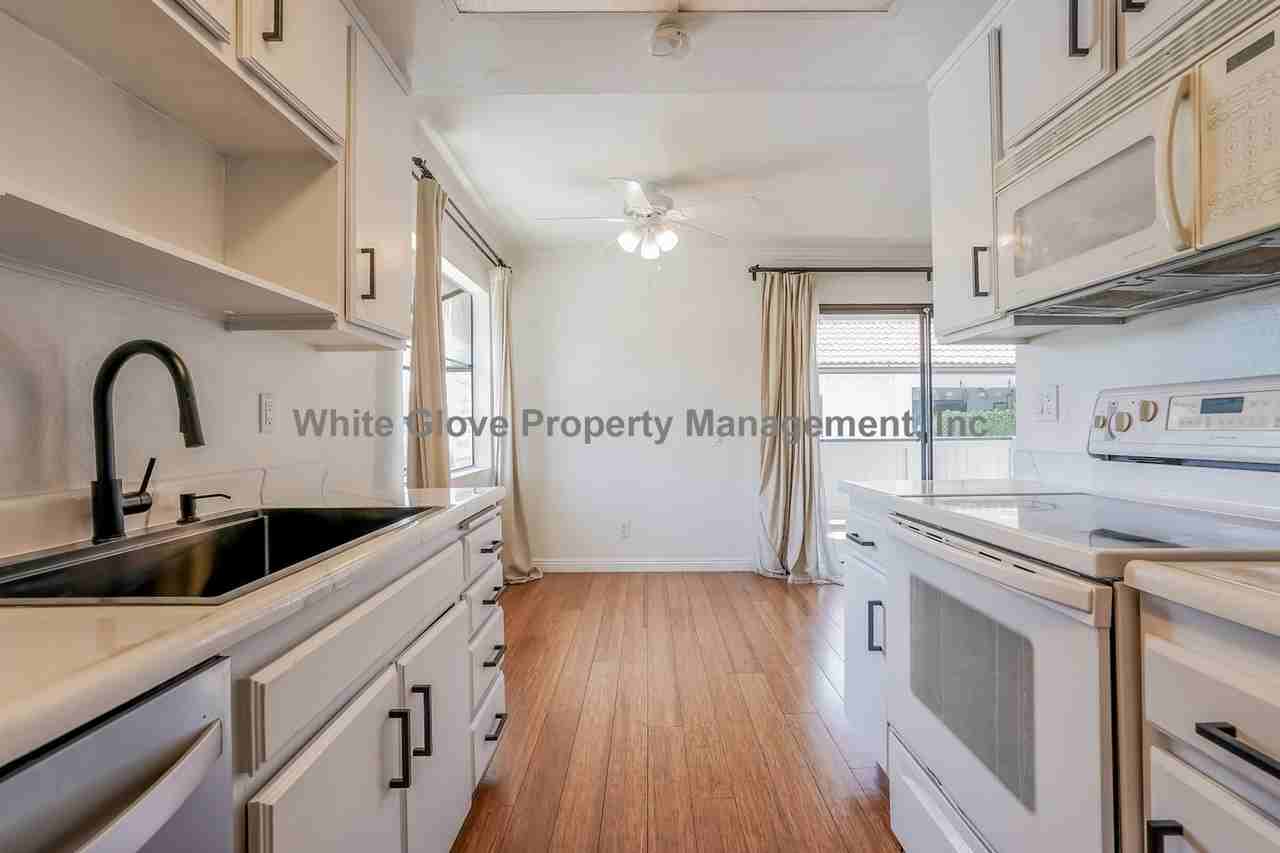 125 S Poplar Ave - Photo 6 of 11