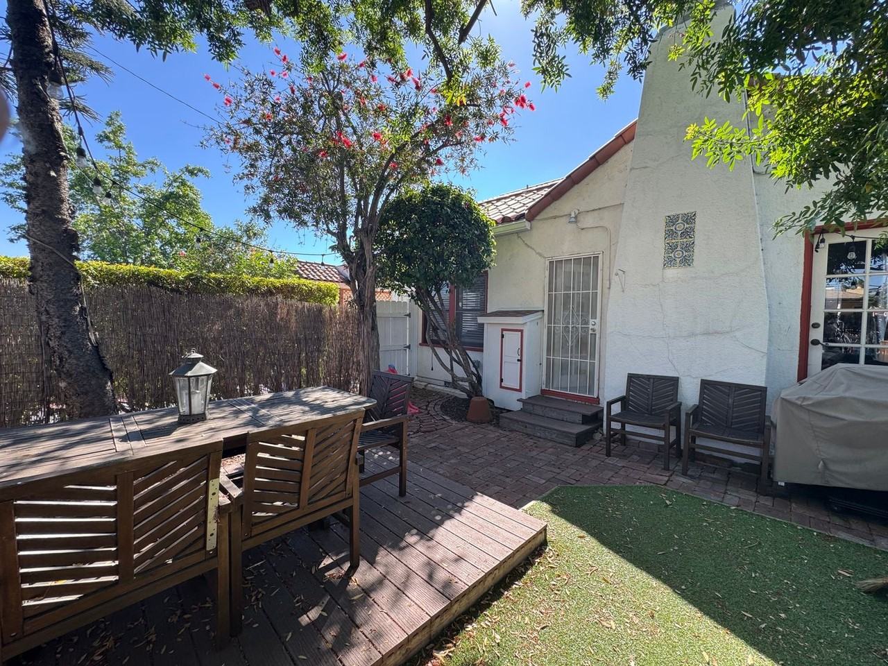 3327 Thorn St - Photo 5 of 27