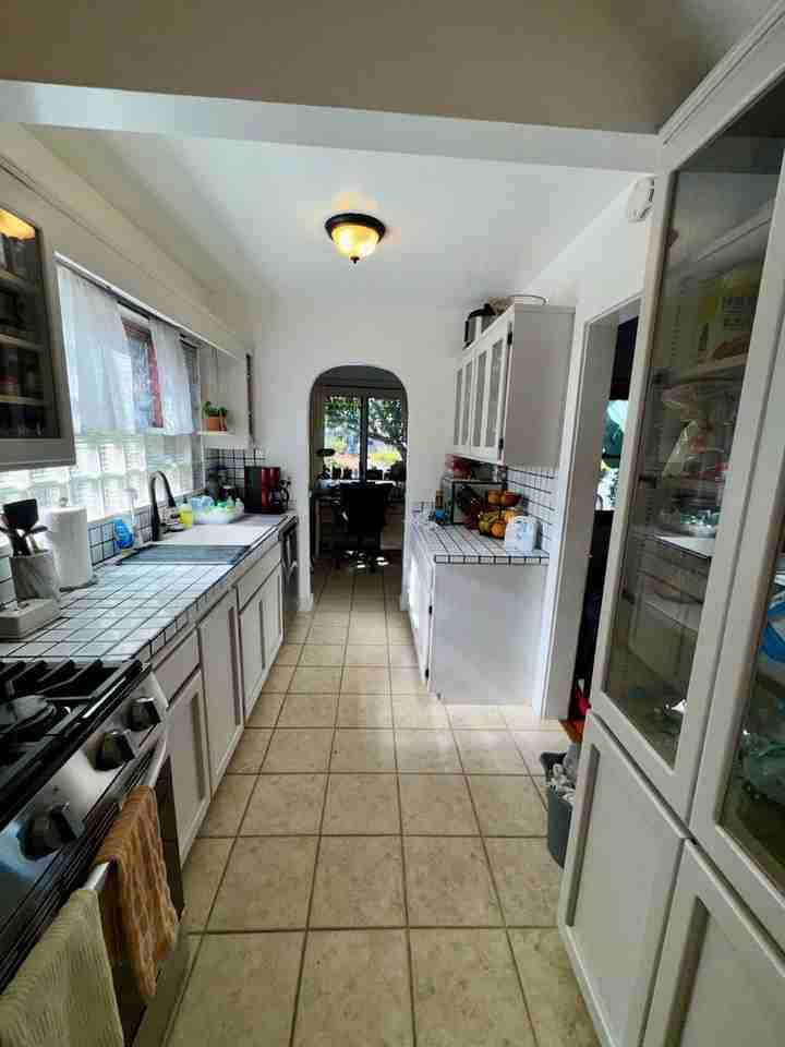 3327 Thorn St - Photo 6 of 27