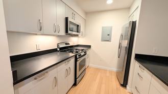 606 Albany St - Photo 1 of 1