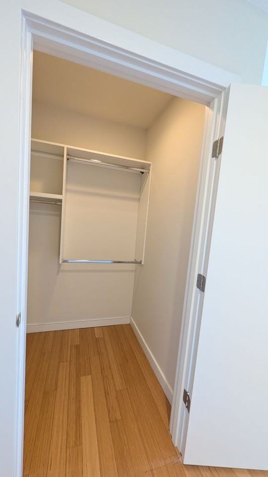 606 Albany St - Photo 4 of 13