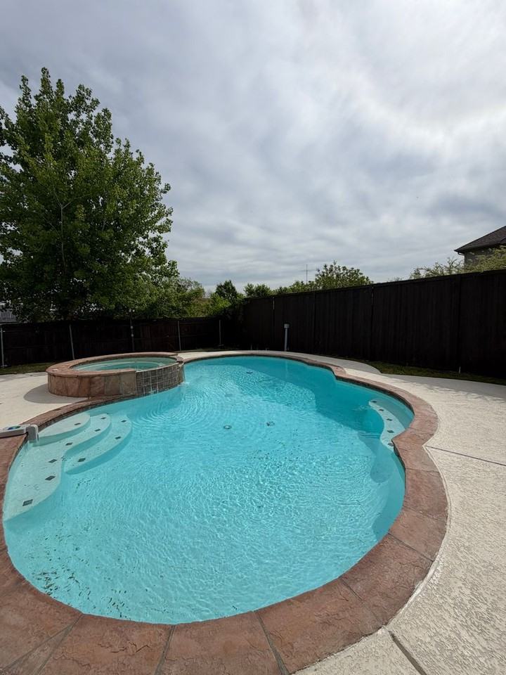 3214 Blair Oak Dr - Photo 2 of 13