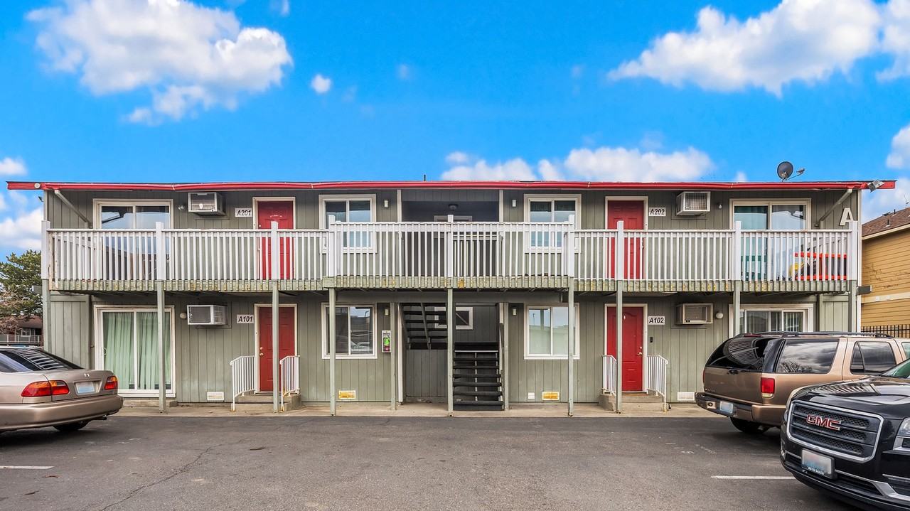 Paxton Apartments- Kennewick, WA - Photo 3 of 50