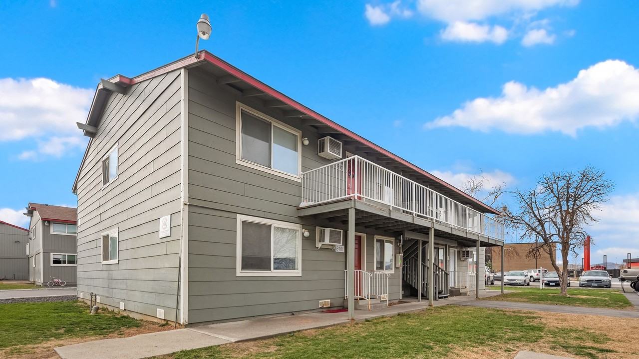 Paxton Apartments- Kennewick, WA - Photo 3 of 50