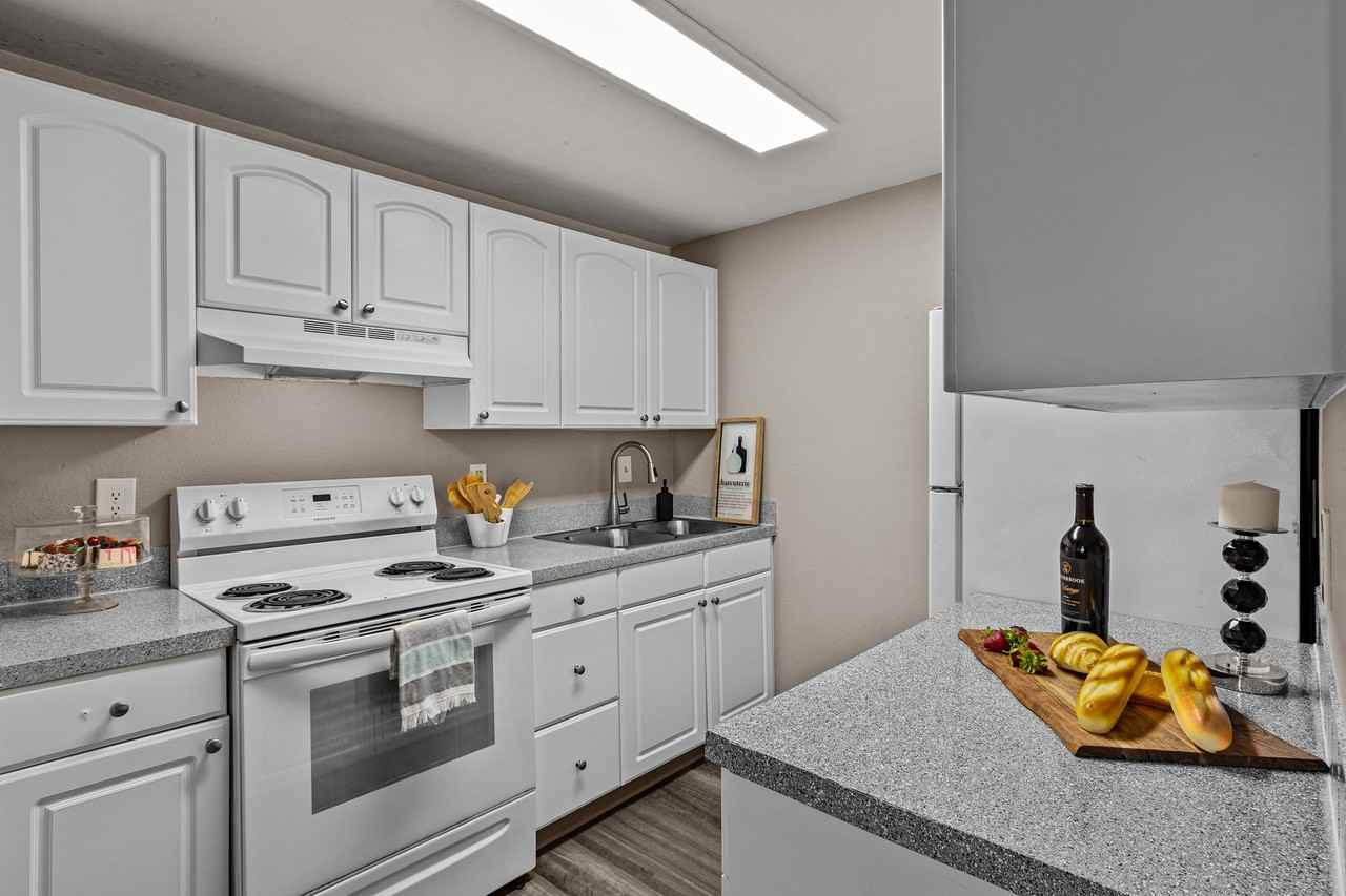 Paxton Apartments- Kennewick, WA - Photo 3 of 50