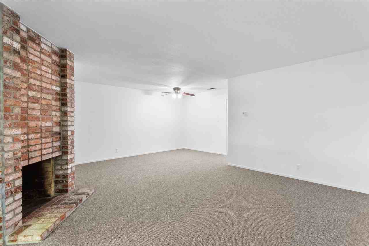 1145 Bismarck Ln - Photo 5 of 41