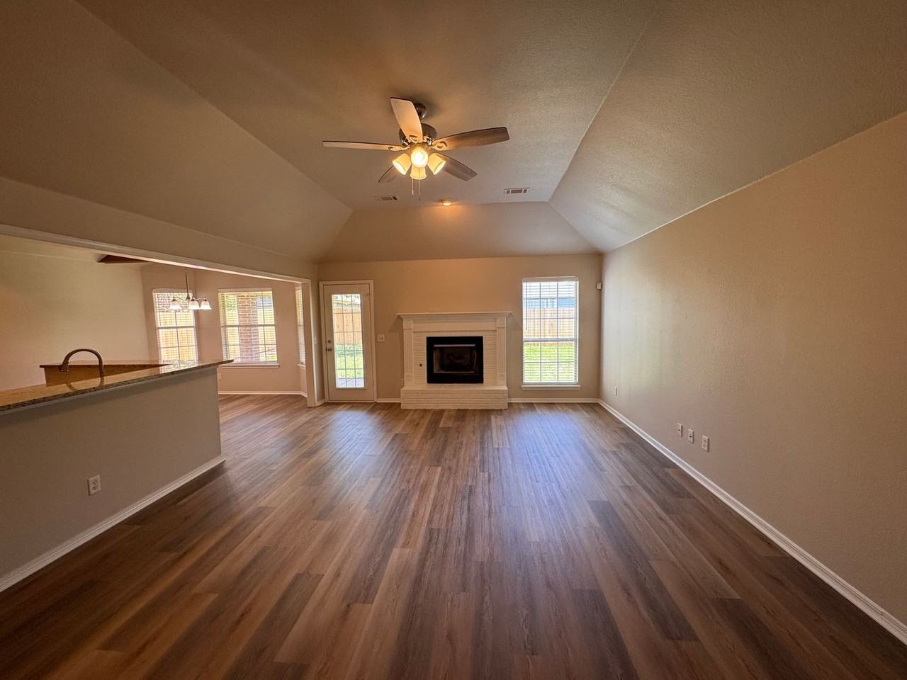 11721 S 104th East Ave - Photo 2 of 12