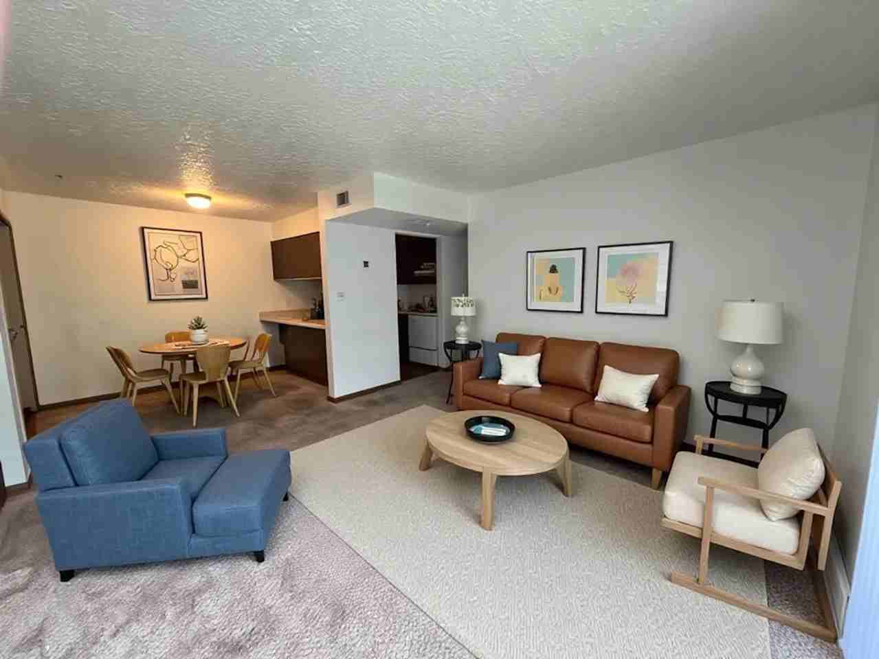 Hood Apartments - Photo 3 of 21