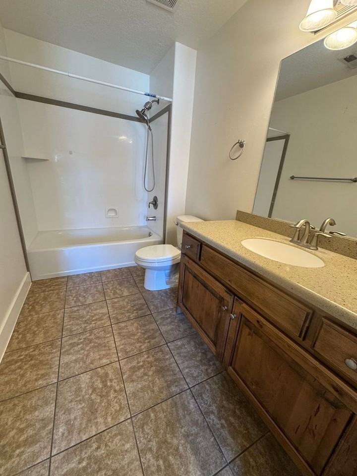 1045 S 1700 W #231 - Photo 6 of 12