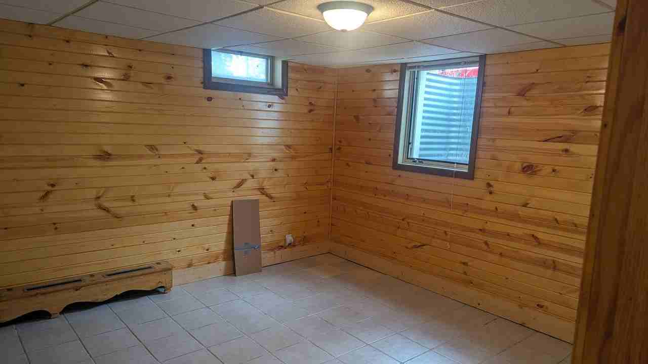 1400 13th Ave Ne - Photo 4 of 8