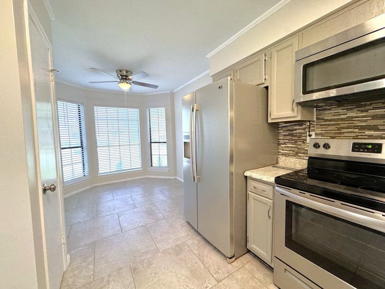5900 Grelot Rd #504 - Photo 4 of 37