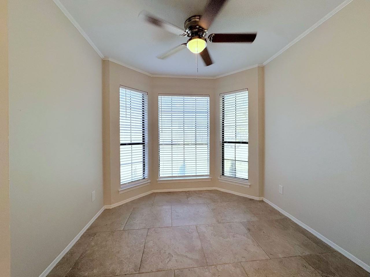 5900 Grelot Rd #504 - Photo 5 of 37