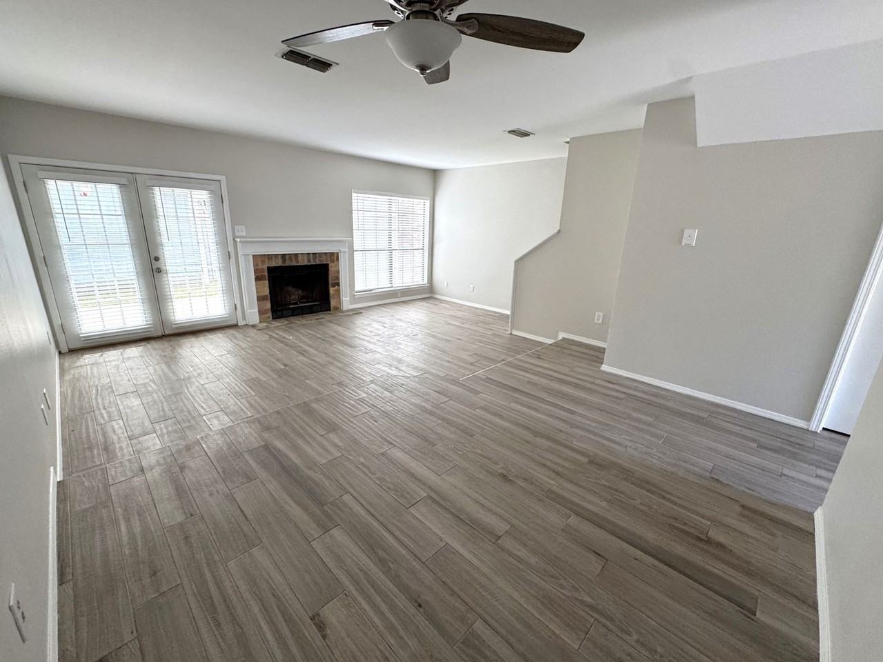 5900 Grelot Rd #504 - Photo 7 of 37