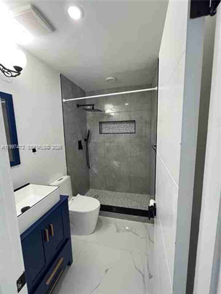 11755 Sw 37th St - Photo 6 of 27