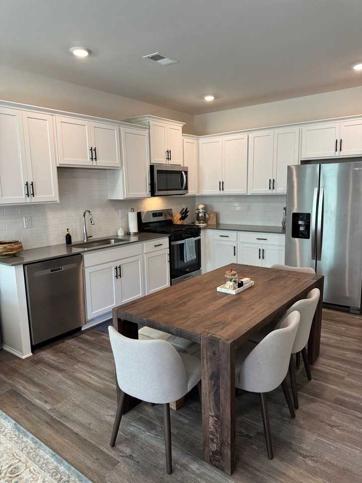 542 13th Avenue Dr Ne - Photo 6 of 19