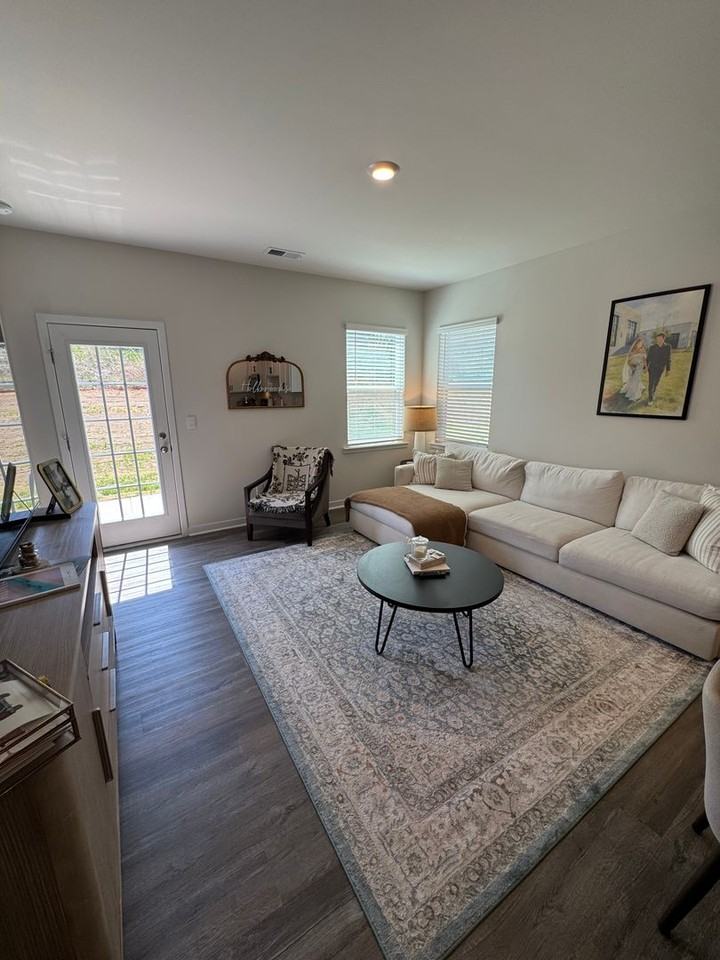 542 13th Avenue Dr Ne - Photo 5 of 19