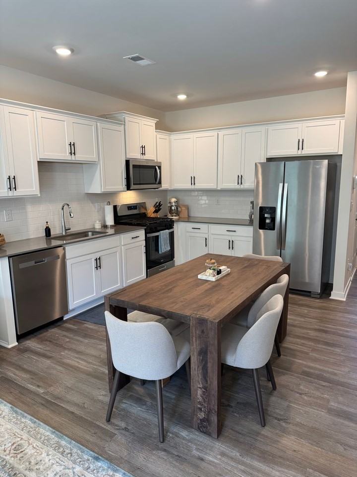 542 13th Avenue Dr Ne - Photo 3 of 19