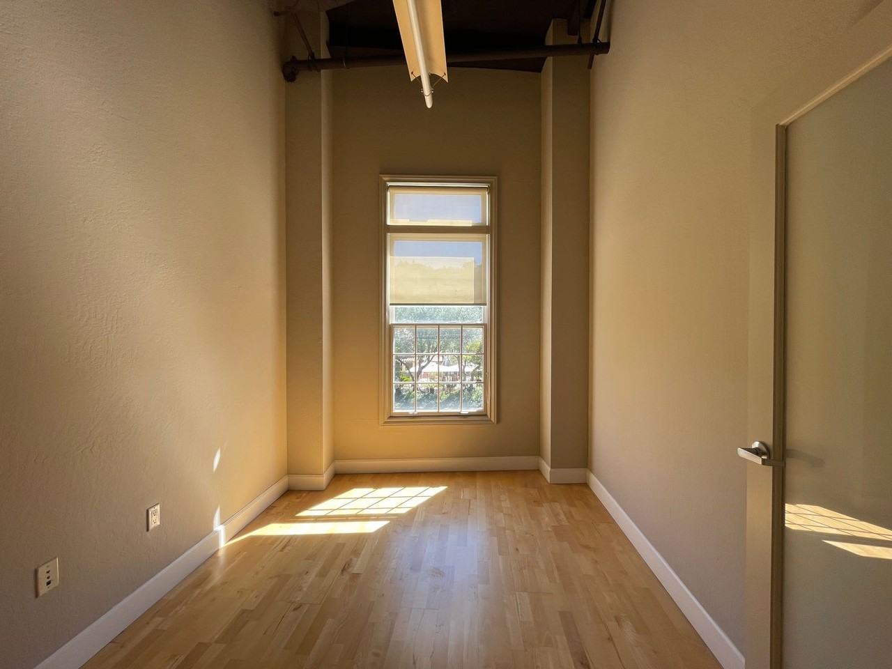 41 E Main St - Photo 7 of 16