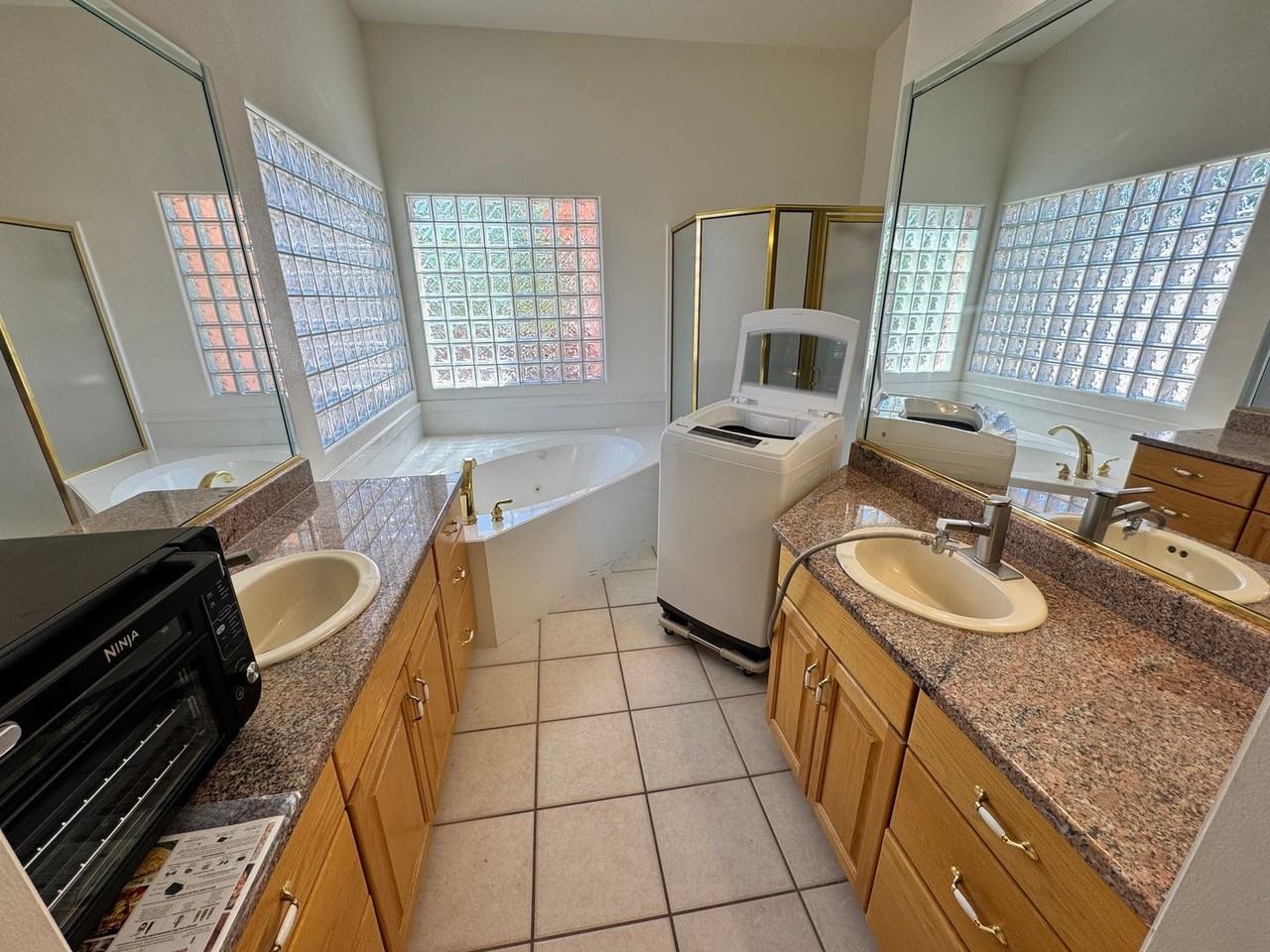 137 Circle Dr - Photo 4 of 11