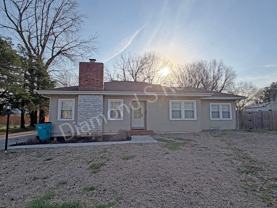1918 S Kings Ave - Photo 1 of 1