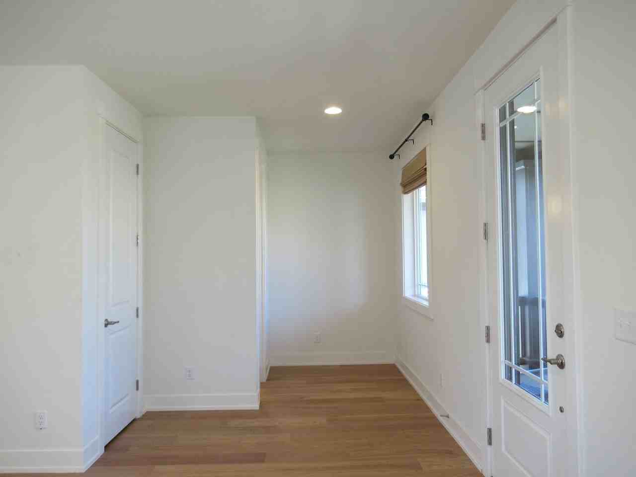 18956 132nd St E - Photo 3 of 21