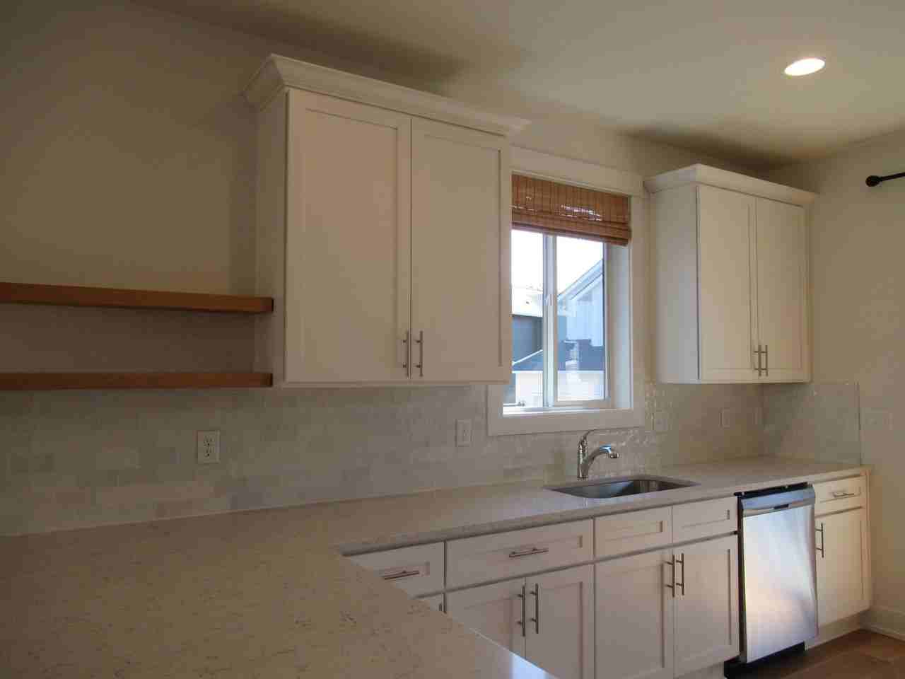 18956 132nd St E - Photo 7 of 21