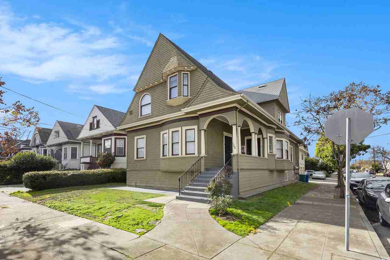 1423 Caroline St #A - Photo 2 of 21