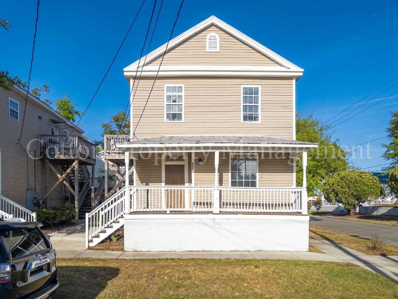 923 N 5th Ave #A - Photo 2 of 29