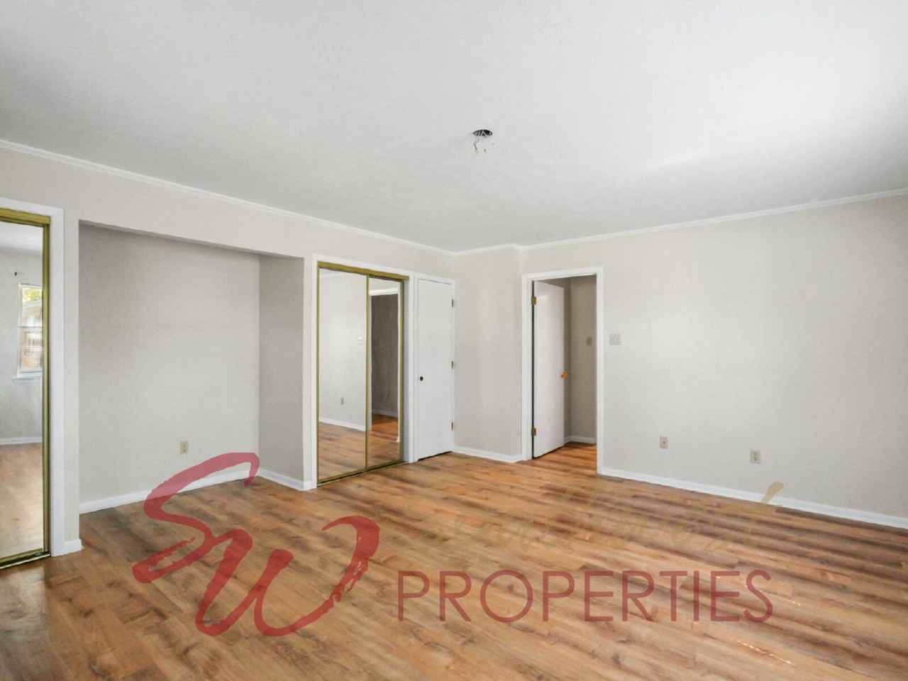 596 N Lydia St - Photo 4 of 18