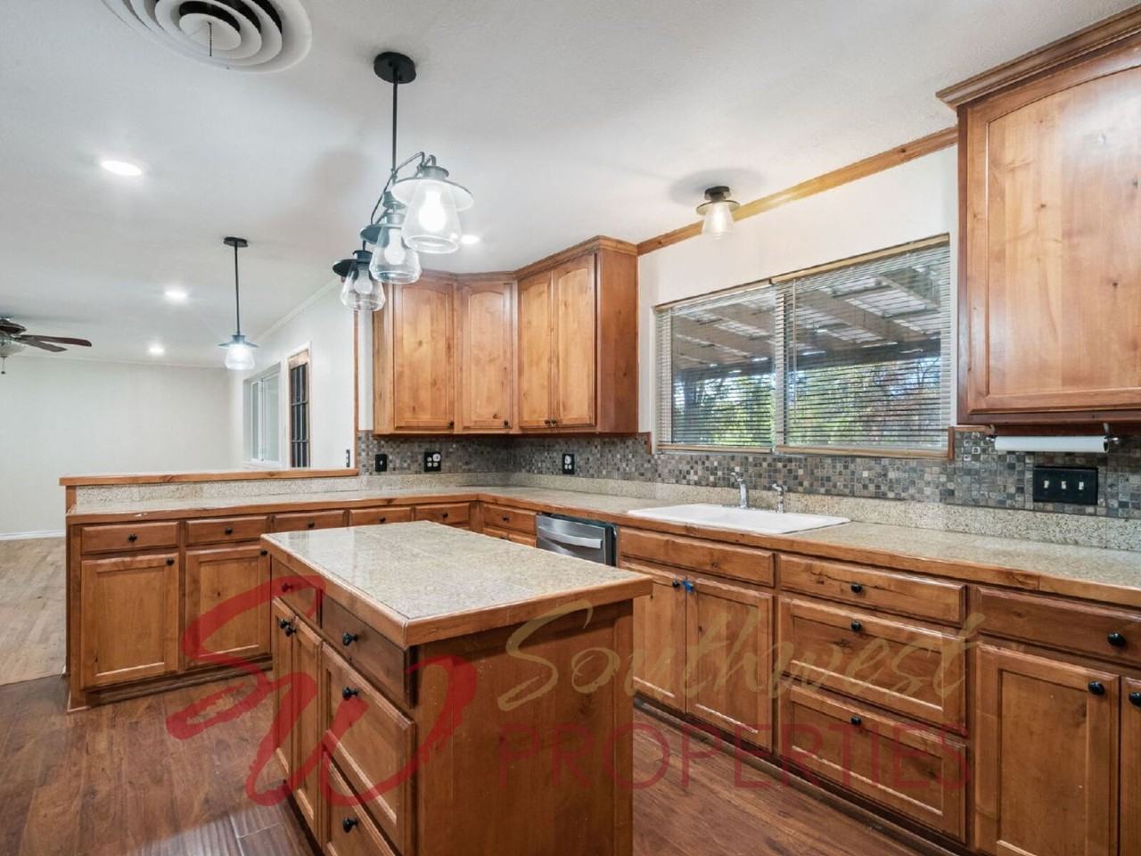 596 N Lydia St - Photo 7 of 18