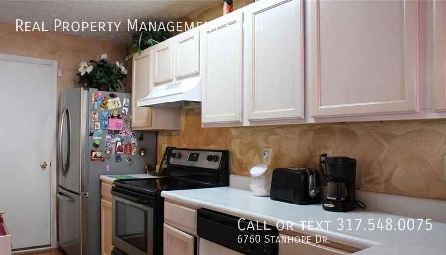 6760 Stanhope Dr - Photo 4 of 19