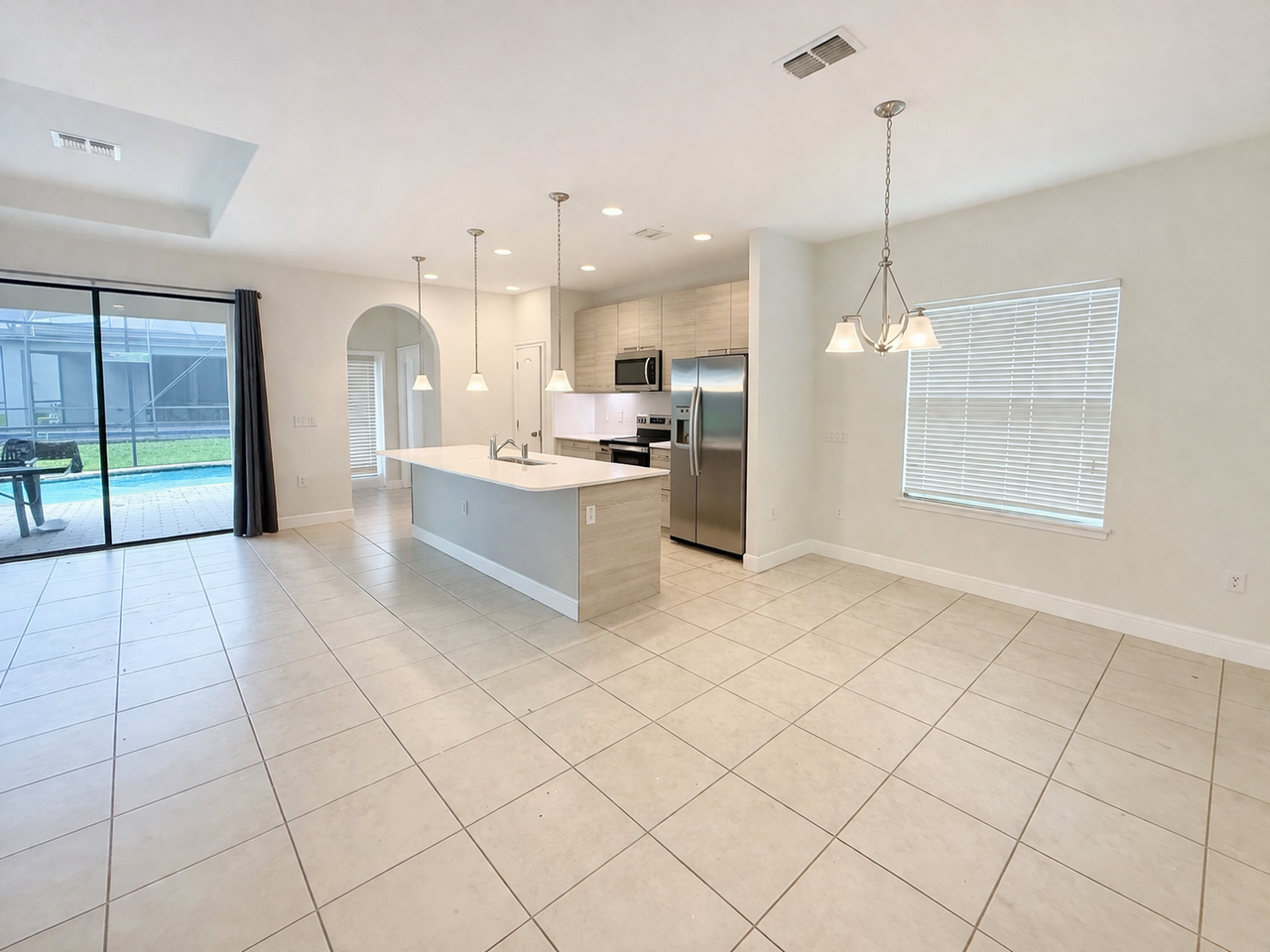 202 Brooke'S Pl - Photo 2 of 12