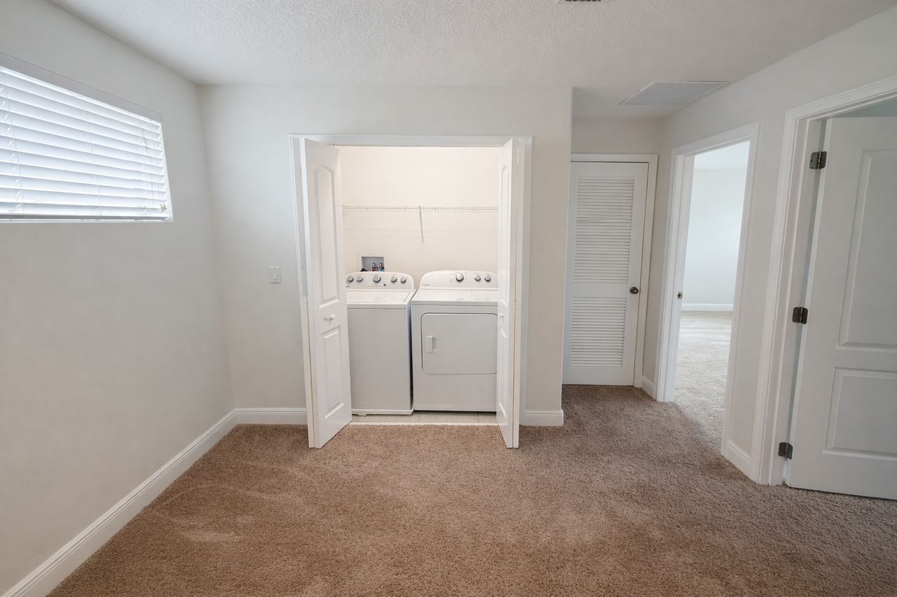 202 Brooke'S Pl - Photo 7 of 12