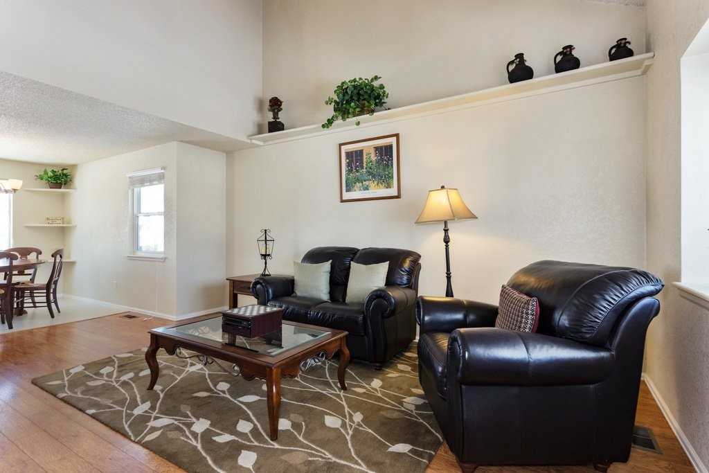 4955 S Flanders Ct - Photo 2 of 17