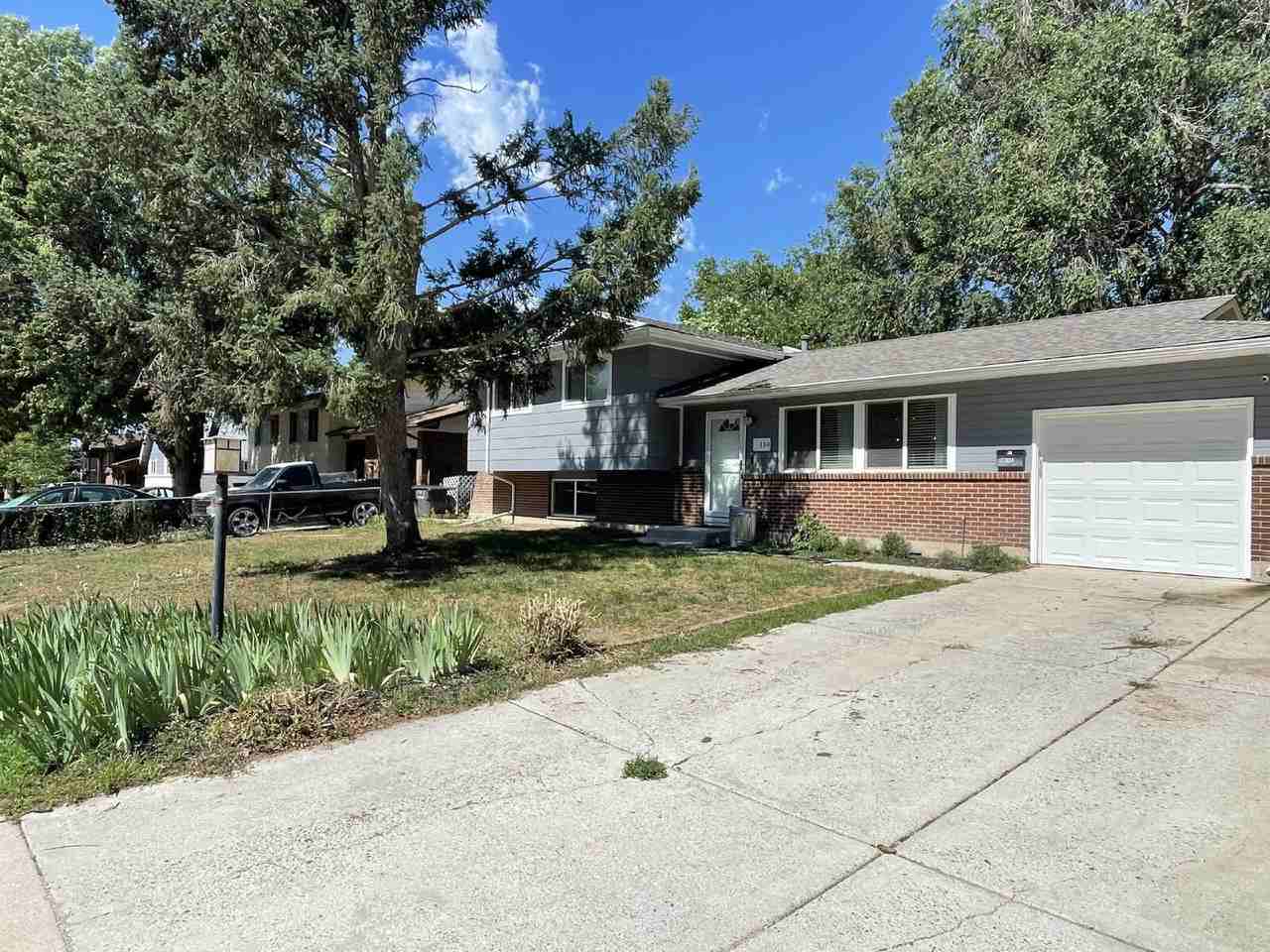 134 Kilgore St - Photo 2 of 48