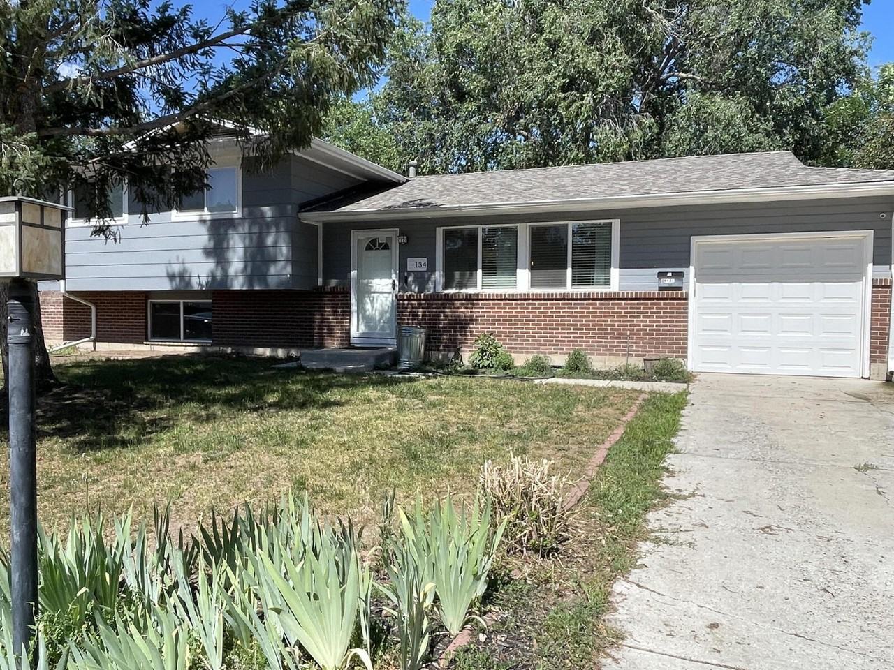 134 Kilgore St - Photo 3 of 48