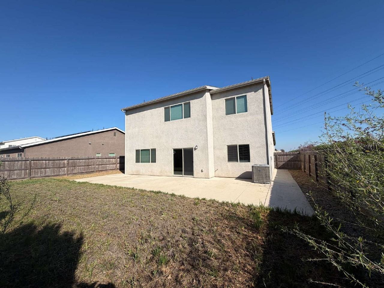 2494 Valdes Dr - Photo 2 of 35