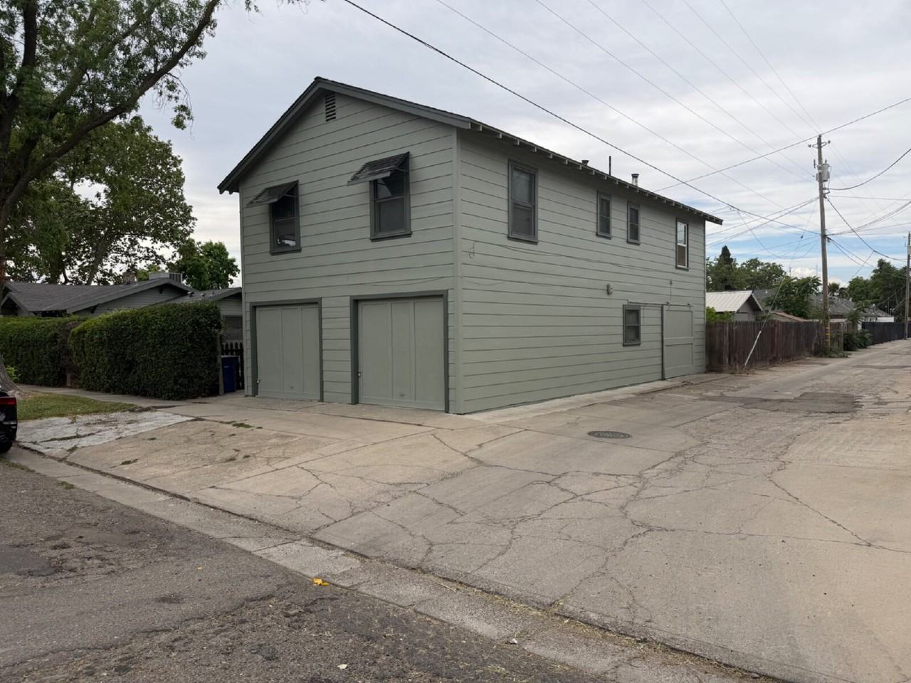 1821 H St - Photo 4 of 10