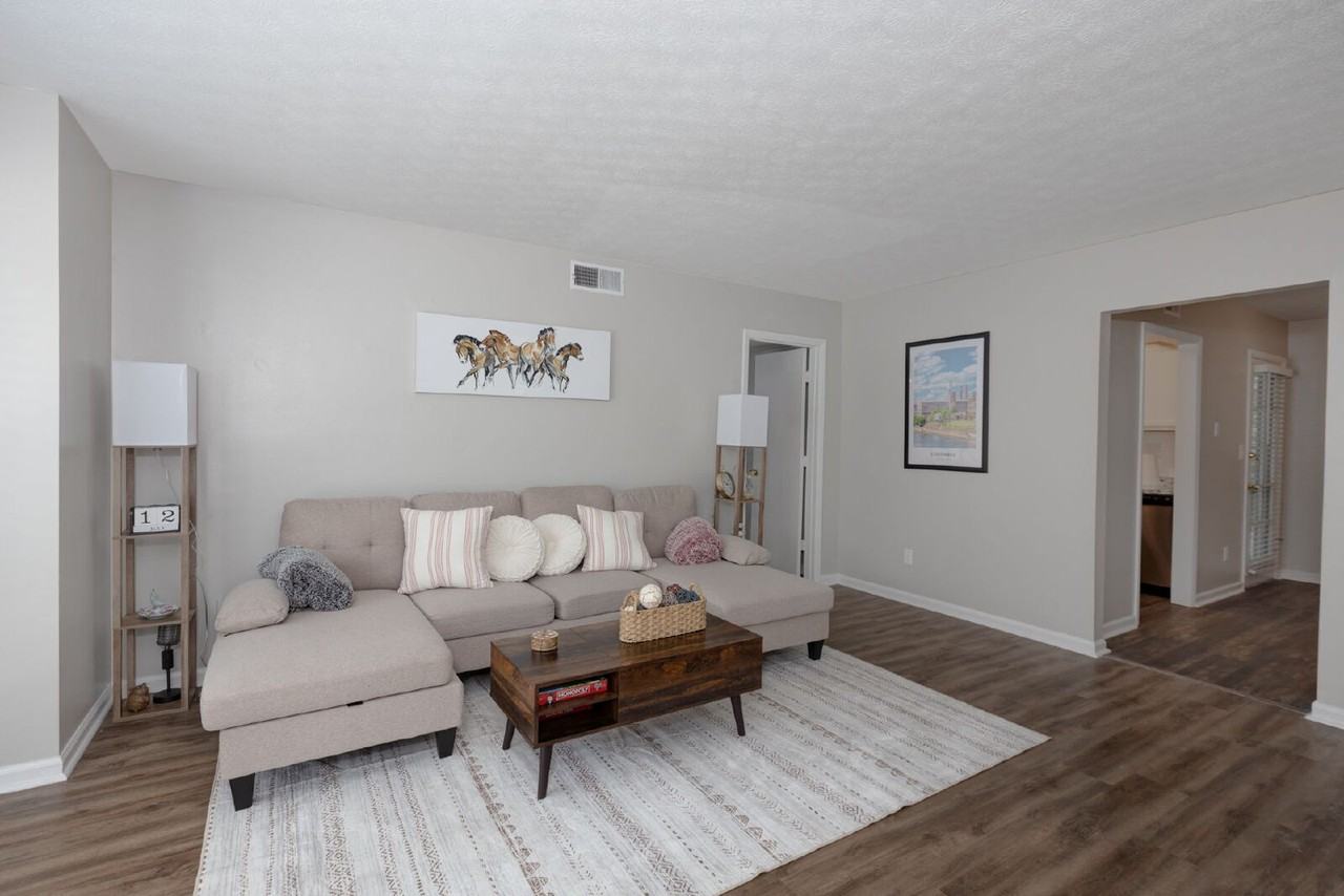 1815 17th Ave #7 - Photo 3 of 22